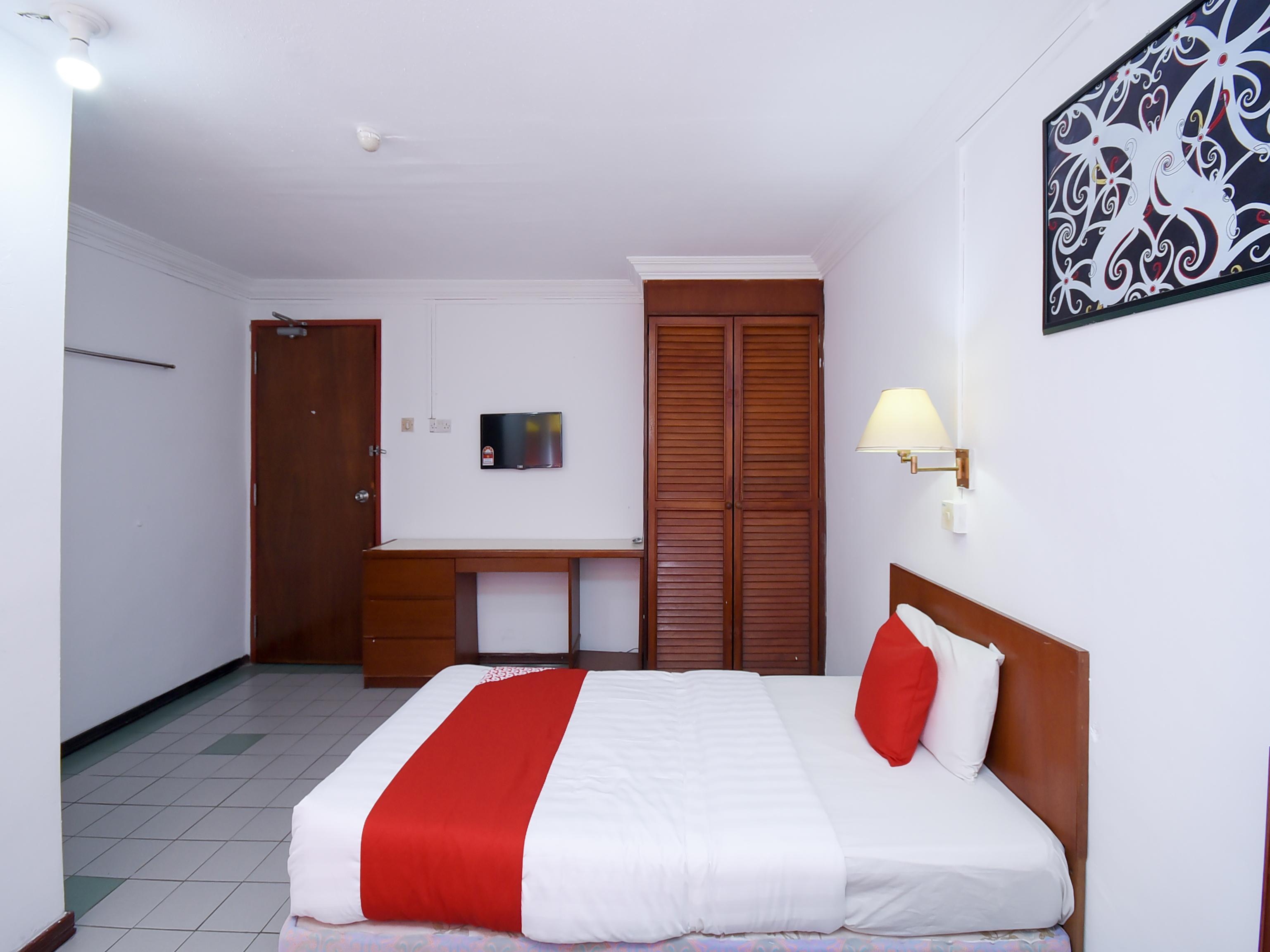 Super Oyo 1018 Telang Usan Hotel