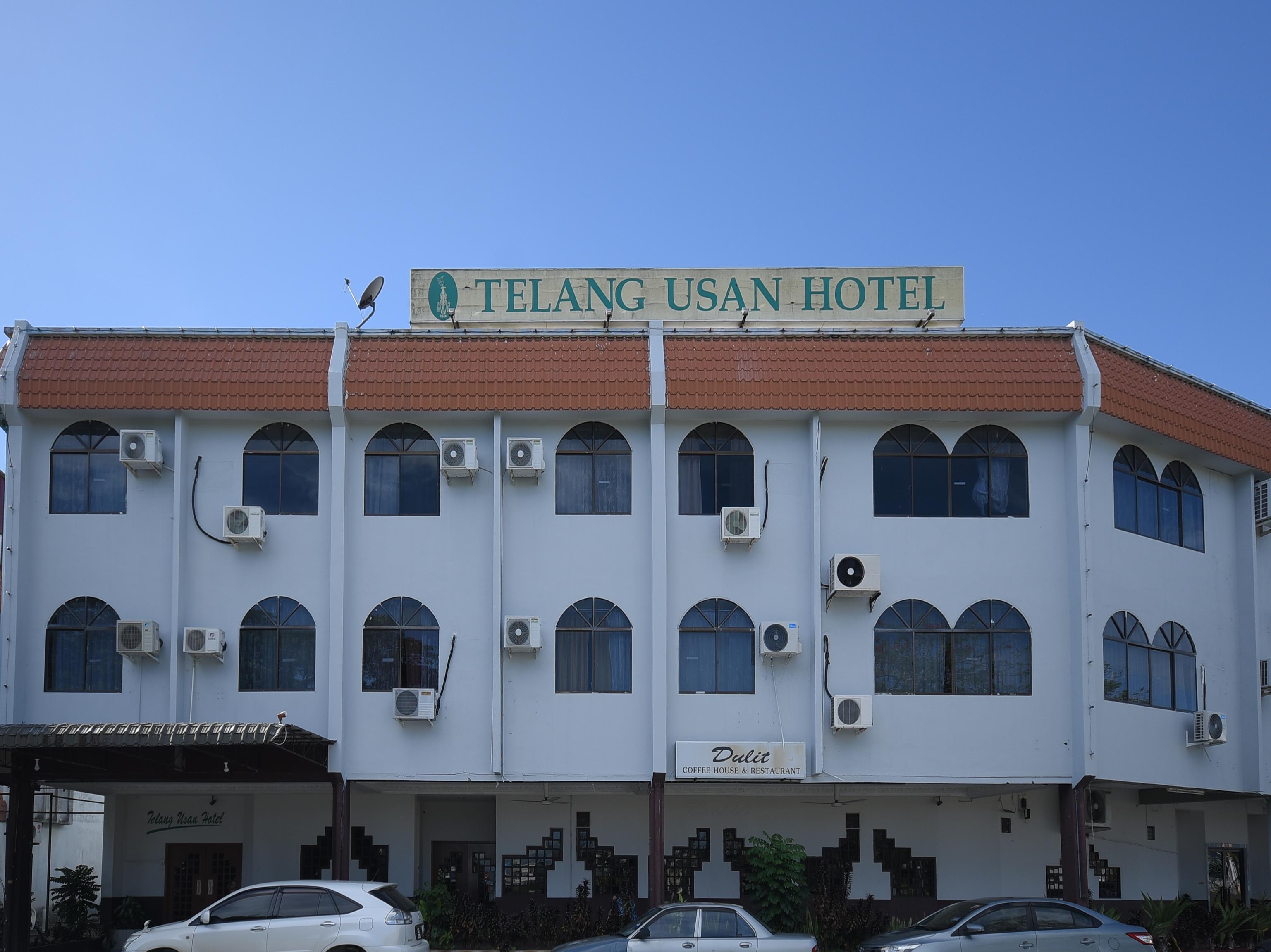Super Oyo 1018 Telang Usan Hotel 2*